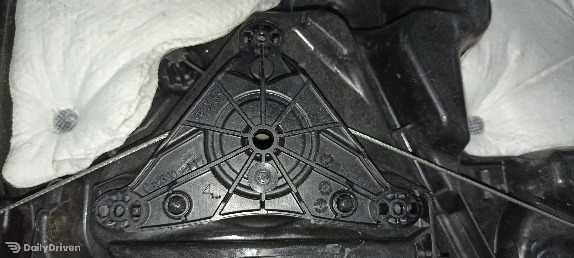 Macara geam stanga spate BMW Seria 7 G11 G12, 9466841