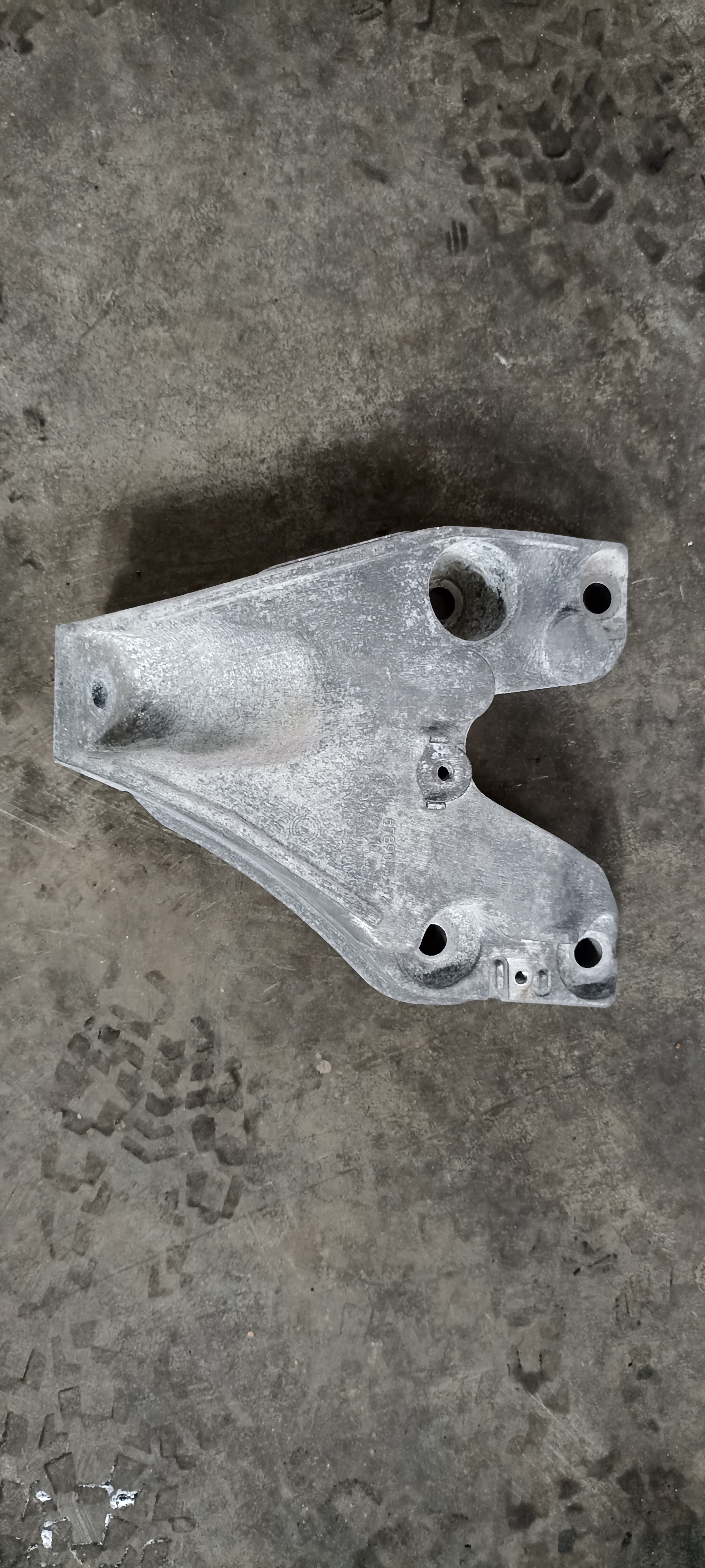 Suport motor stanga BMW Seria 1 F20 F21, N55, 6789093, 6797831