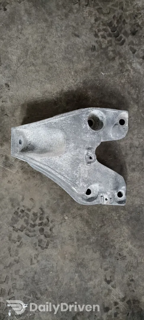 Suport motor stanga BMW Seria 1 F20 F21, N55, 6789093, 6797831