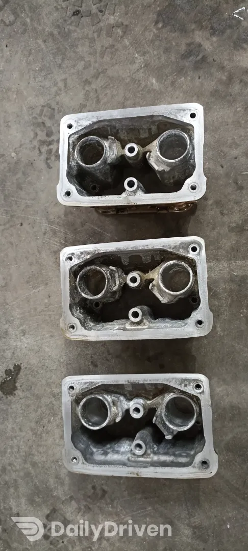 Compartiment insertie bujii BMW Seria 1 F20 F21, N55, 7605104