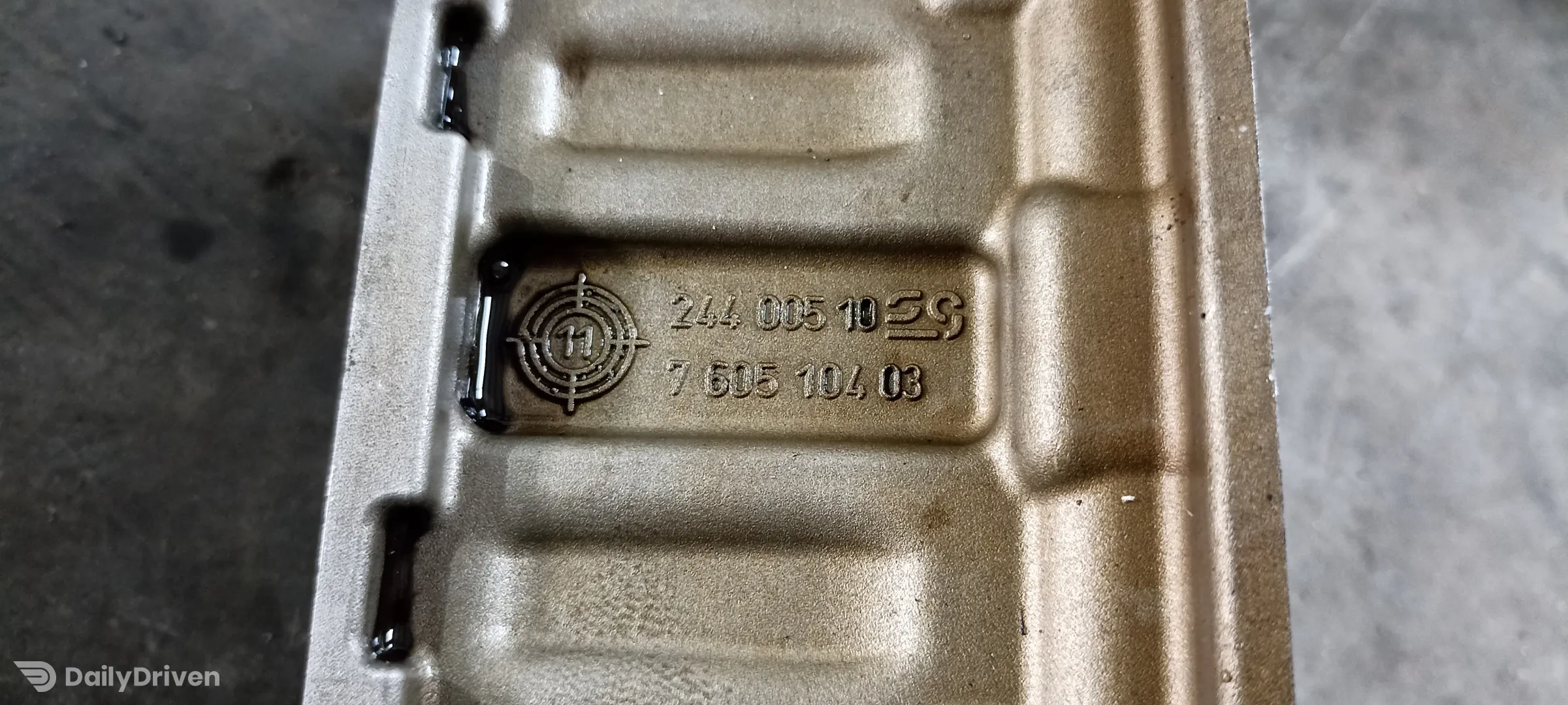 Compartiment insertie bujii BMW Seria 1 F20 F21, N55, 7605104