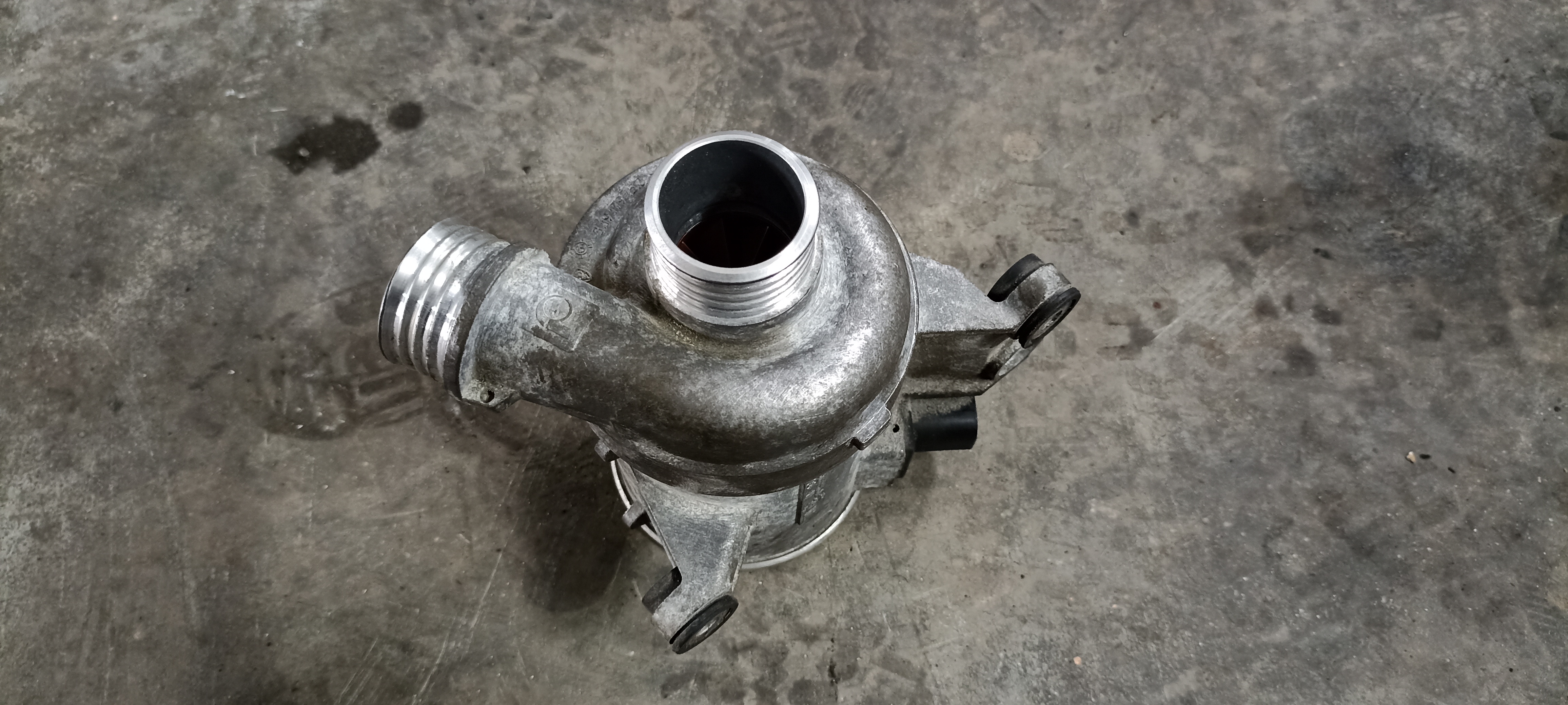 Pompa apa auxiliara BMW Seria 4 F32 F33 F36, benzina N55, 319179150, 32889050