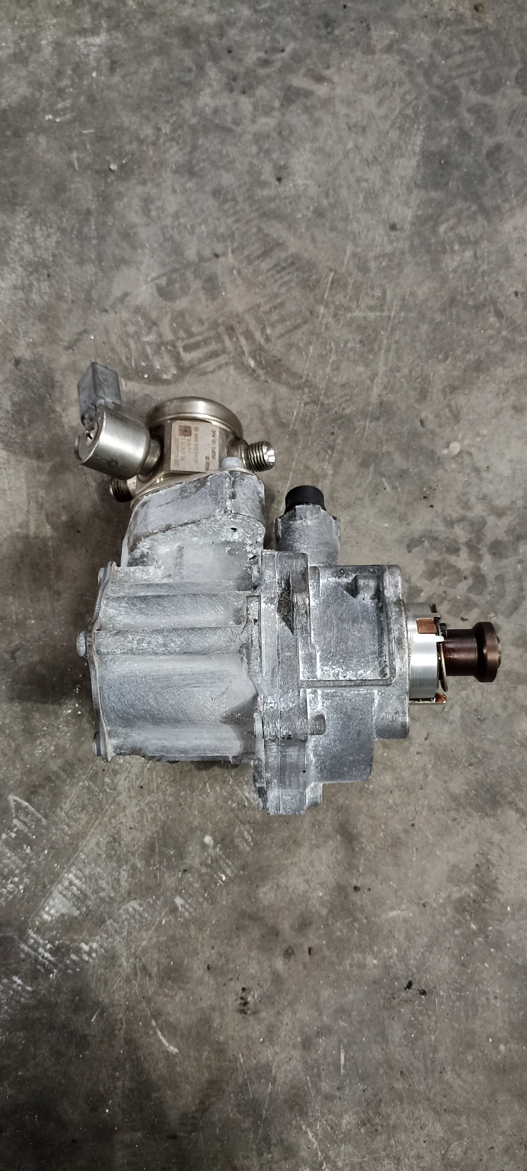 Pompa inalta presiune BMW Seria 3 F30 F31 F34GT, N55, pompa injectie 1351 7610761, 0261523131