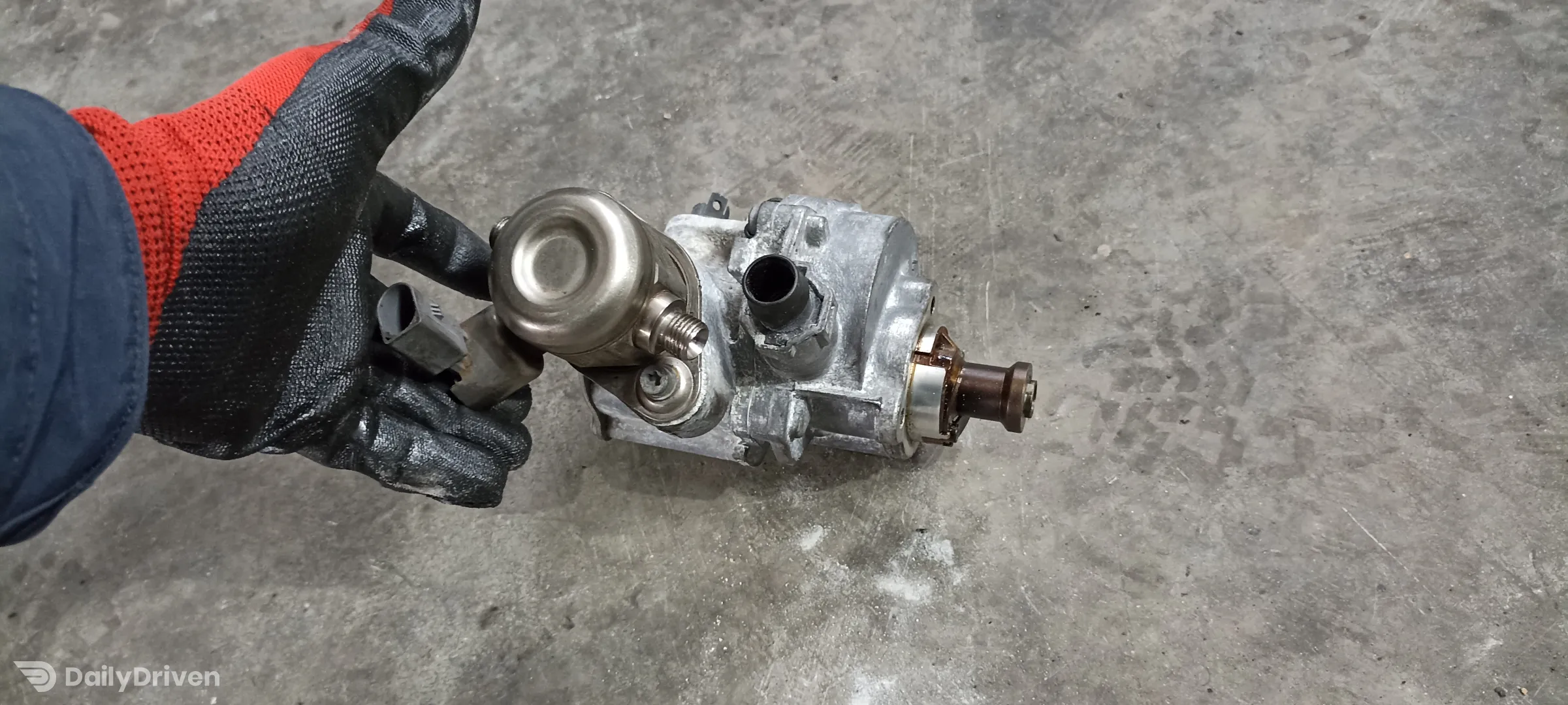 Pompa inalta presiune BMW Seria 5 F10 F11 F07GT, N55, pompa injectie 1351 7610761, 0261523131