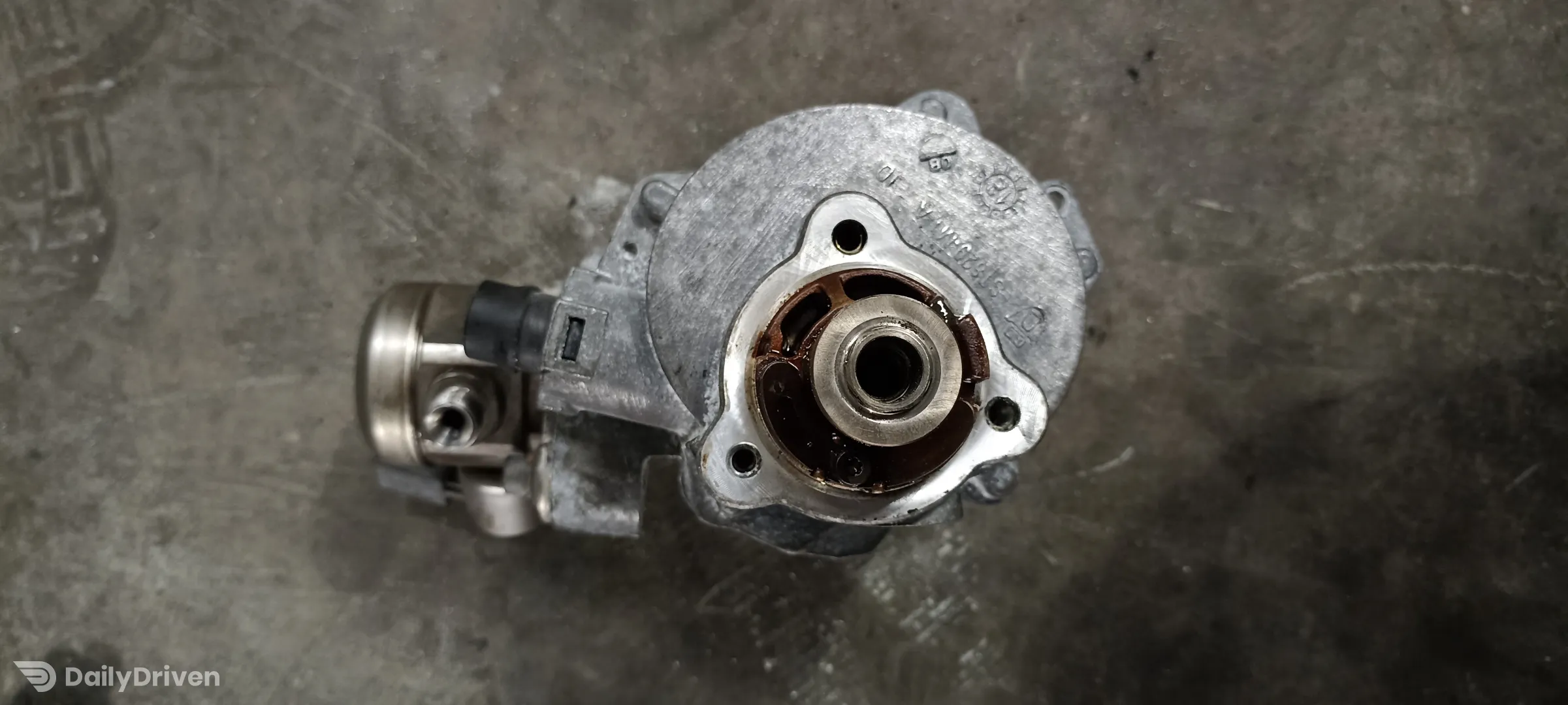 Pompa inalta presiune BMW Seria 6 F06 F12 F13, N55, pompa injectie 1351 7610761, 0261523131