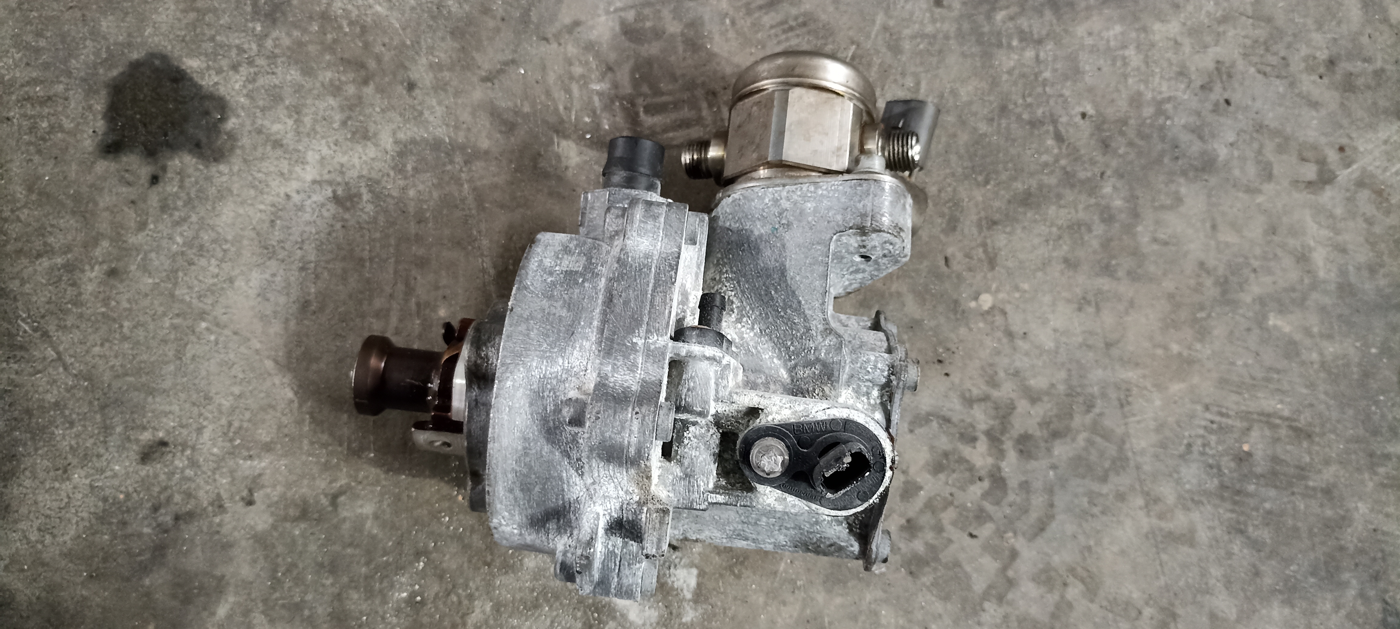 Pompa inalta presiune BMW X3 F25, N55, pompa injectie 1351 7610761, 0261523131