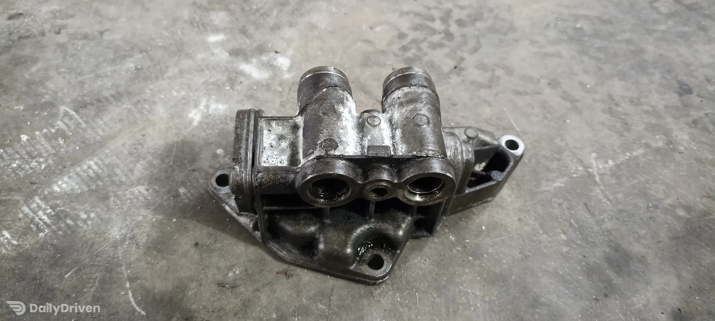 Carcasa termostat ulei BMW Seria 3 F30 F31 F34GT, N55, 7637052