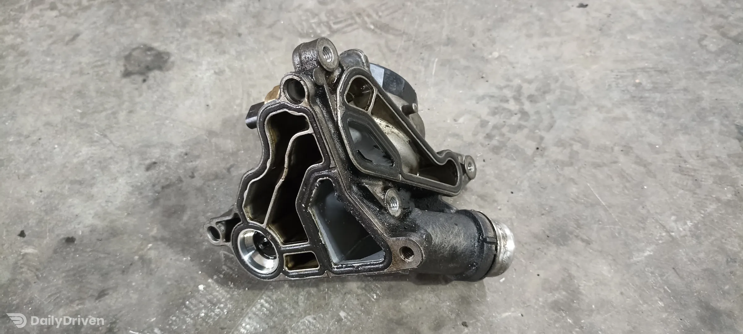 Carcasa filtru ulei BMW Seria 1 F20 F21, benzina, 7516383, 7570085, 7576521, 7573032
