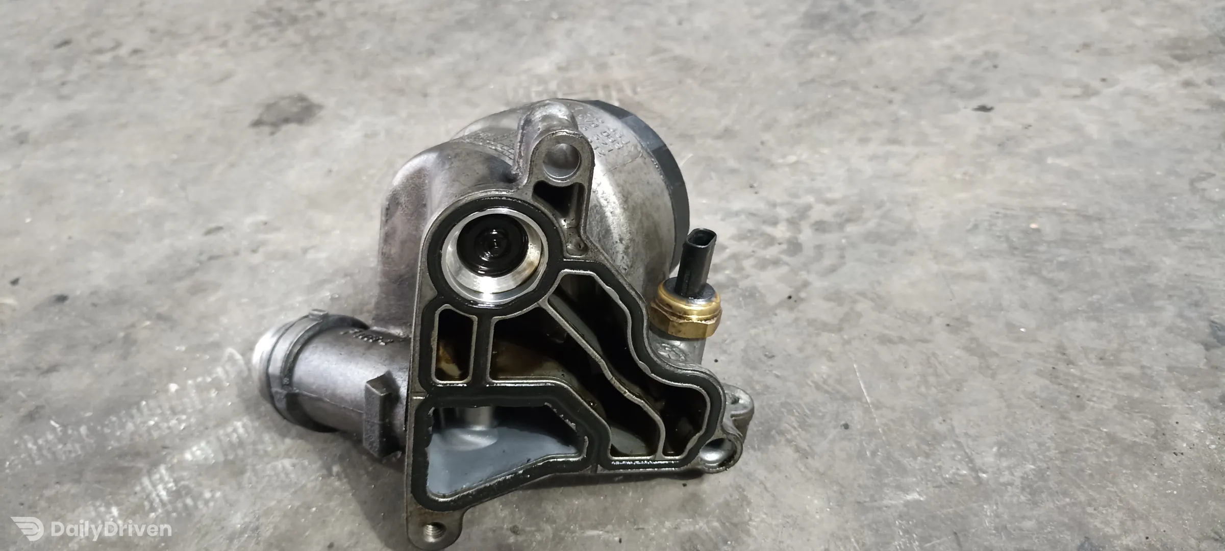 Carcasa filtru ulei BMW Seria 4 F32 F33 F36, benzina, 7516383, 7570085, 7576521, 7573032