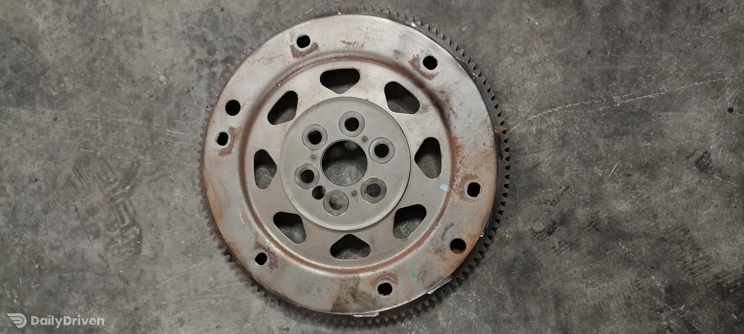 Coroana volanta BMW Seria 7 F01 F02, benzina N54, N55, 7589480, 8604045