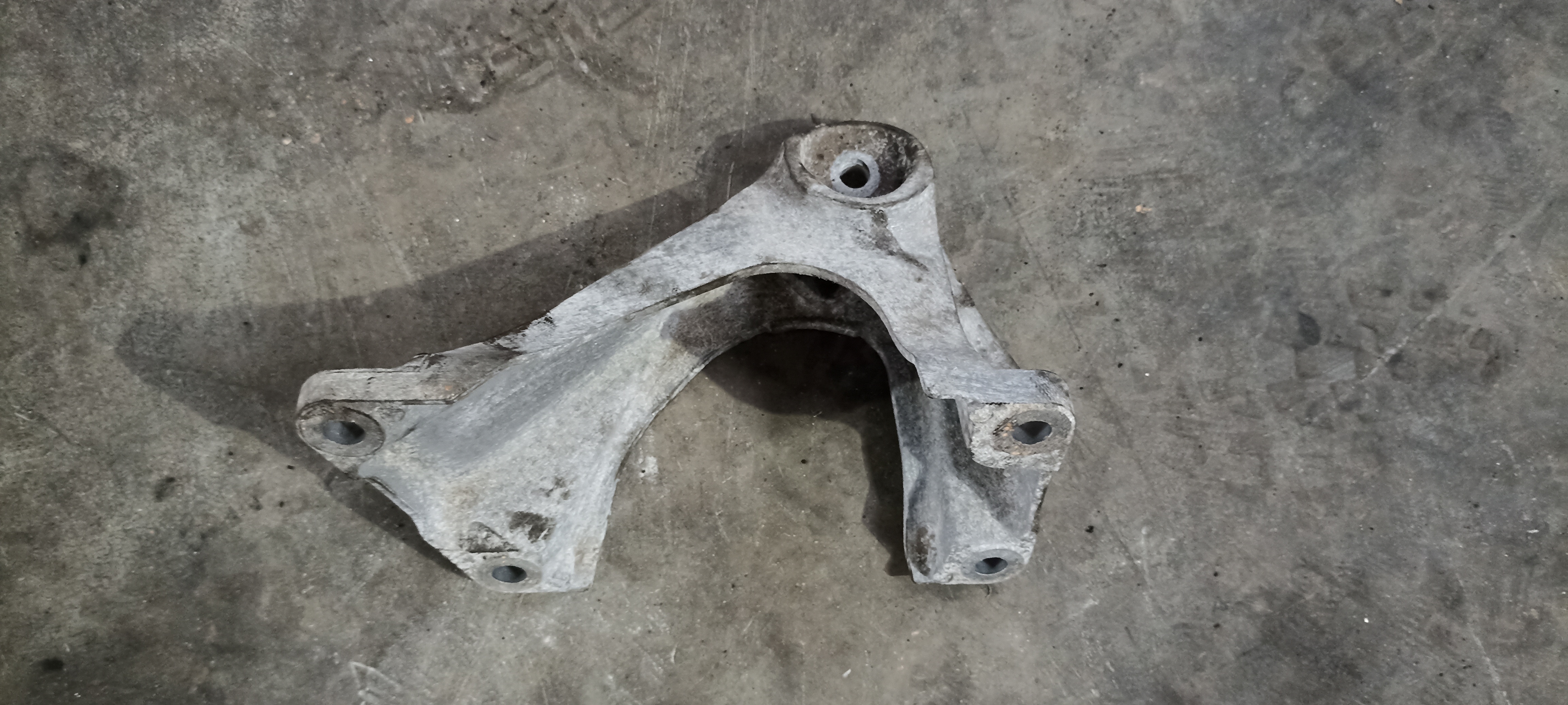 Suport motor dreapta BMW Seria 1 F20 F21, N55, 2211 6788606