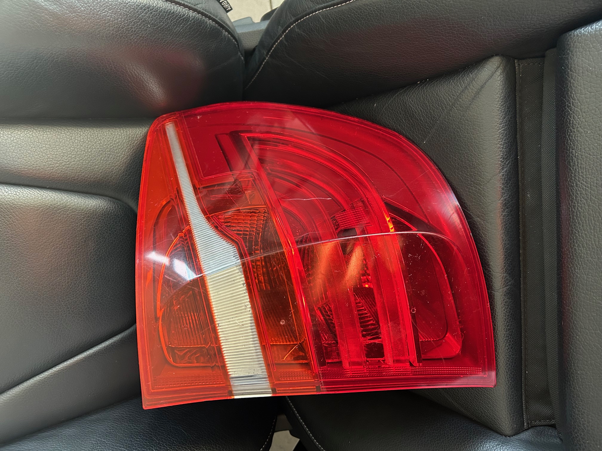 Stop tripla dreapta aripa BMW X3 F25, tripla cu led X3 F25