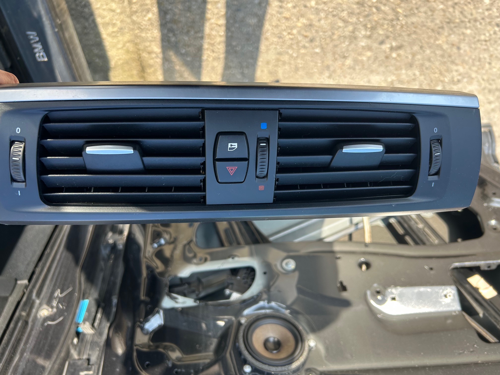 Grila ventilatie centrala BMW X3 F25, 2009-2017