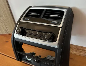 Consola centrala spate completa BMW Seria 7 G11 G12