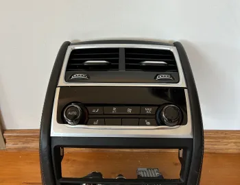 Consola centrala spate completa BMW Seria 7 G11 G12