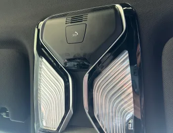 Plafoniera cu gesturi si trapa BMW Seria 5 G30