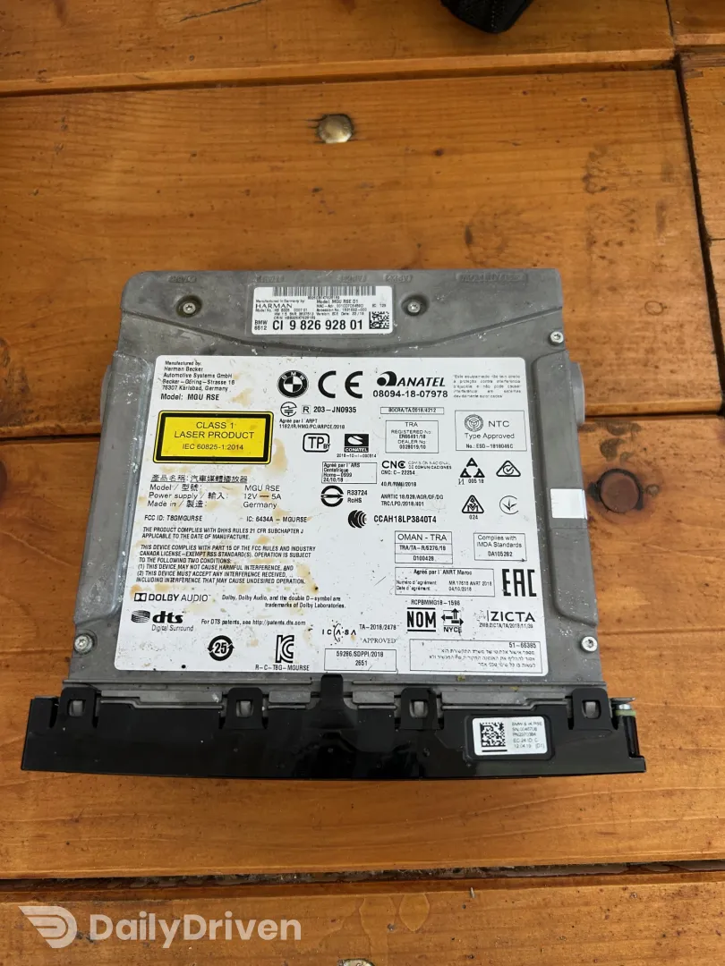 DVD-player pasageri spate BMW Seria 5 G30 G31, 9826928