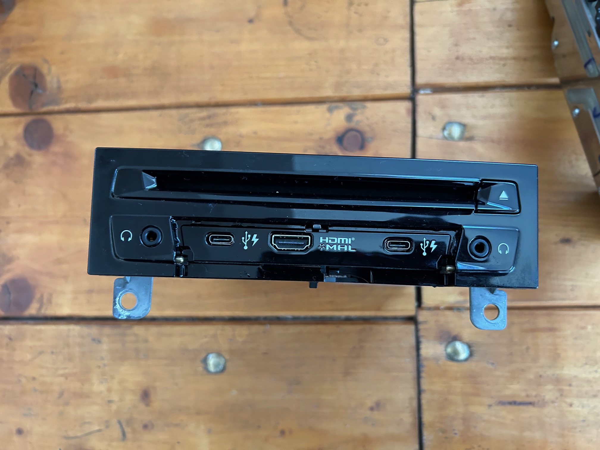 DVD-player pasageri spate BMW X6 G06, 9826928