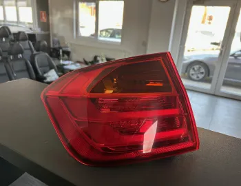 Tripla stop stanga aripa BMW Seria 3 F30, 7259893