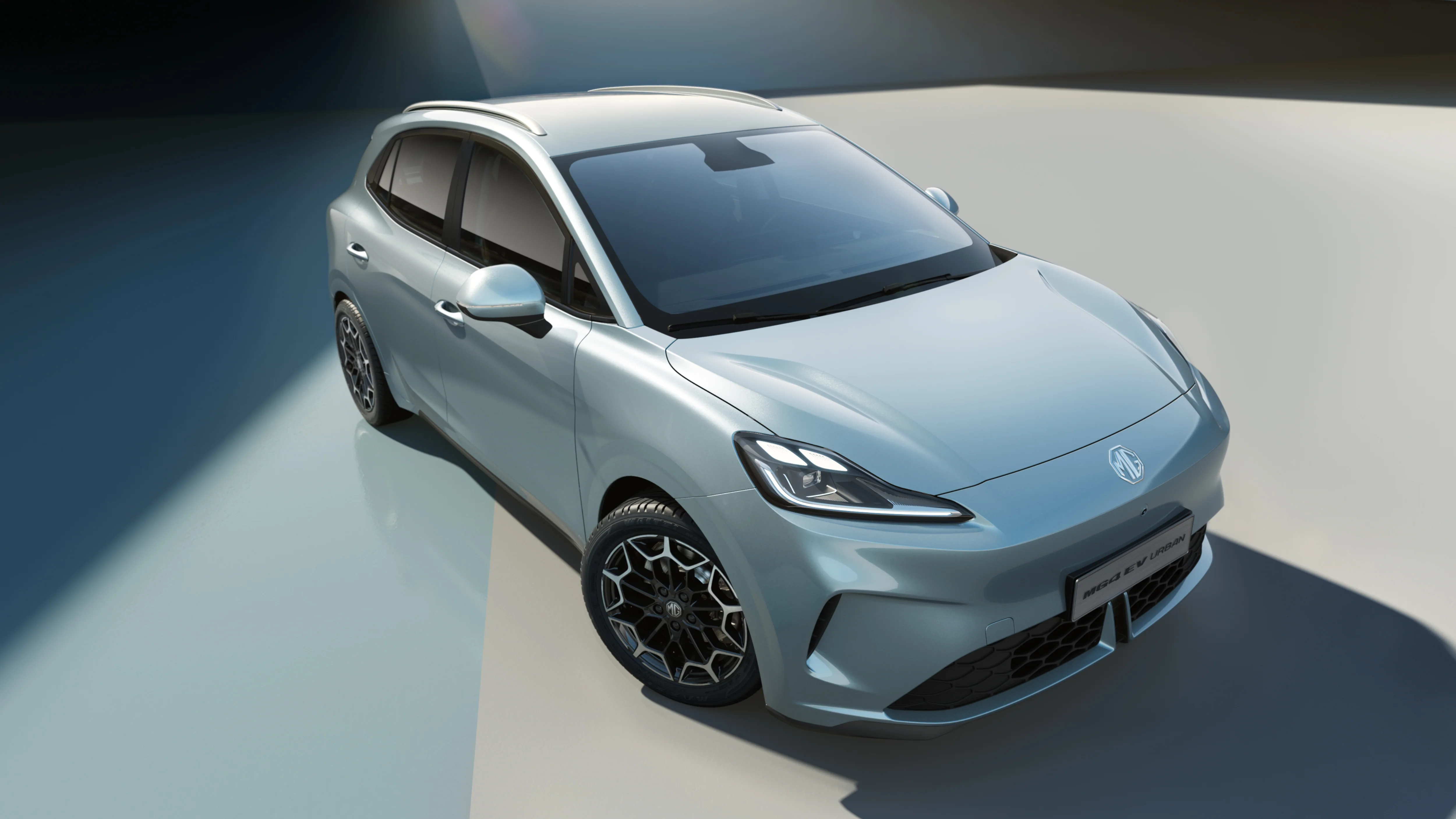 MG dă tonul în dezvoltarea noilor tehnologii prin deschiderea unui centru european de inginerie și anunțarea noii baterii SolidCore