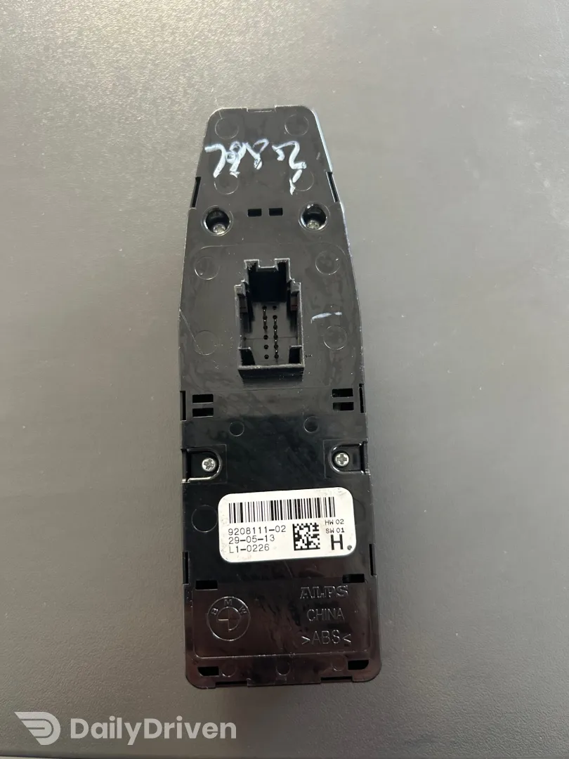 Comanda butoane geamuri electrice BMW Seria 3 F30 F80 M3 F31, 9208111, 9362107