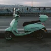 Scuter electric sau bicicletă electrică pentru naveta urbană: ce variantă merită aleasă în 2026?