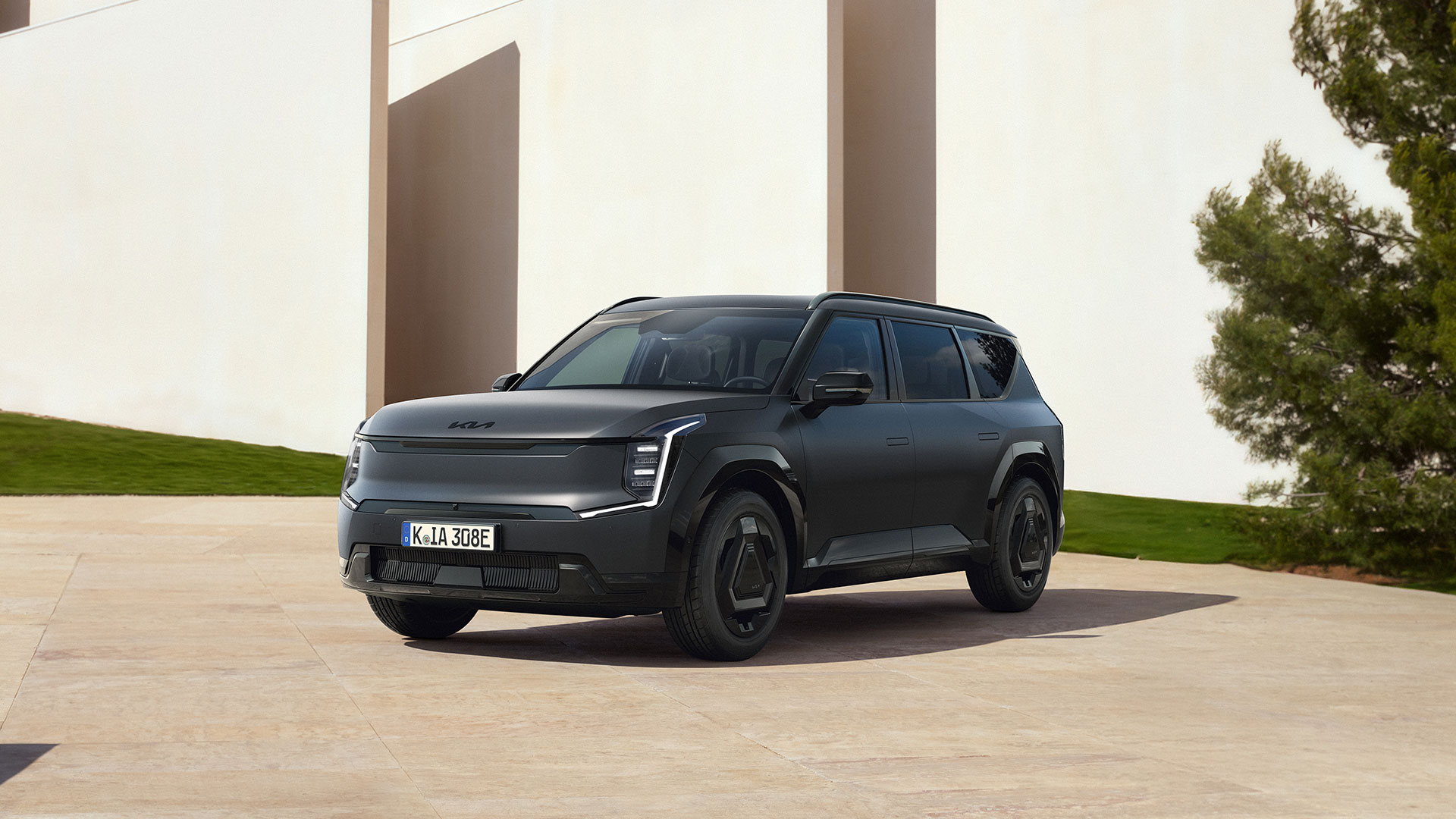 Kia ridică „nava amiral” EV9 la un nivel superior cu actualizări pentru anul de fabricație 2027 și o nouă versiune specială ”Black Edition”