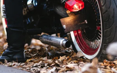 Evacuare Akrapovič slip-on sau sistem complet? Cum alegi upgrade-ul potrivit pentru motocicleta ta