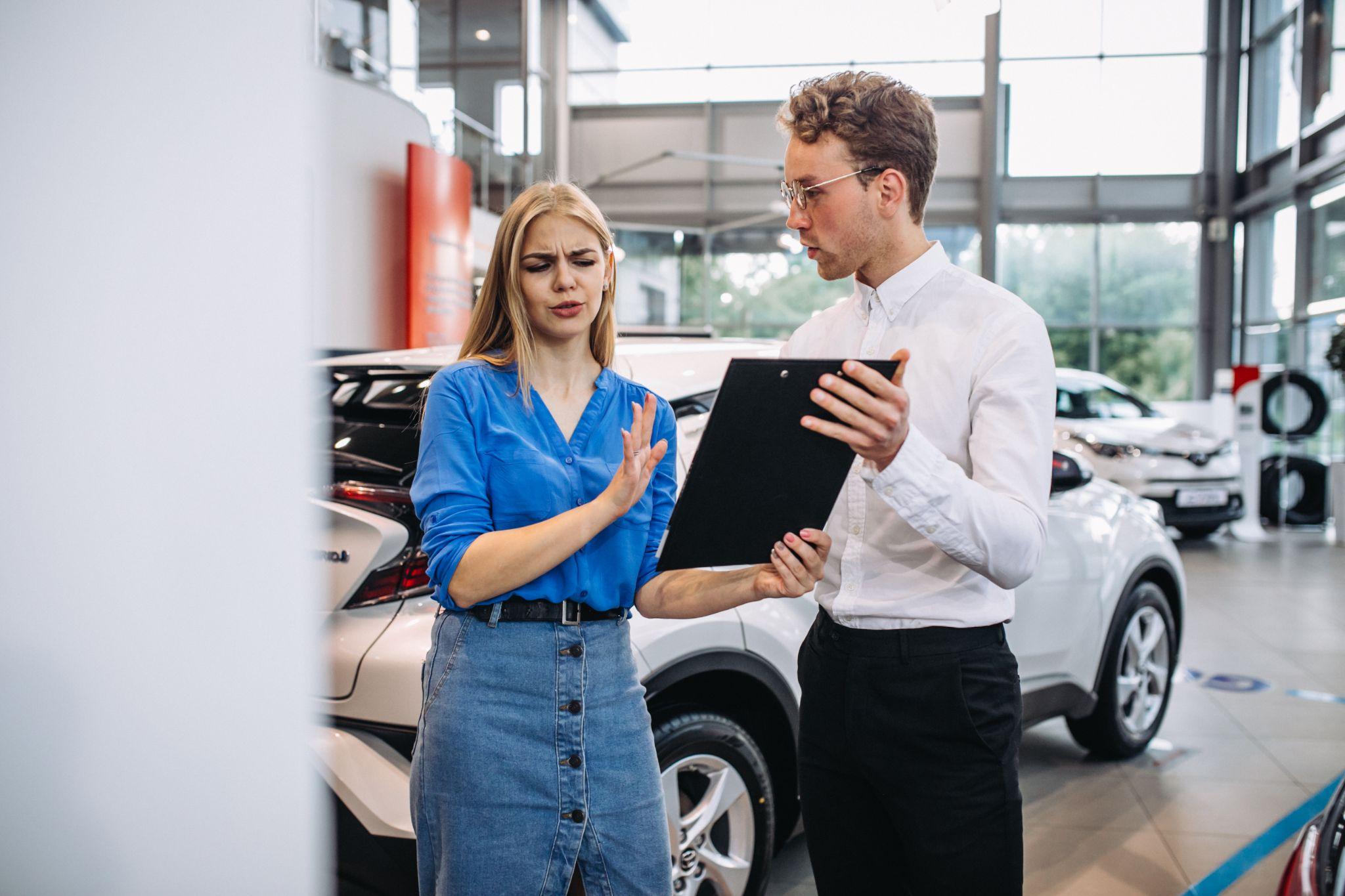 Mașina întoarsă din leasing nu e automat o afacere bună: ce verifici înainte să dai banii