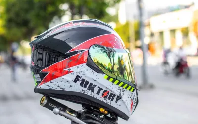 Tura moto de vară: comunicare în grup pe drum