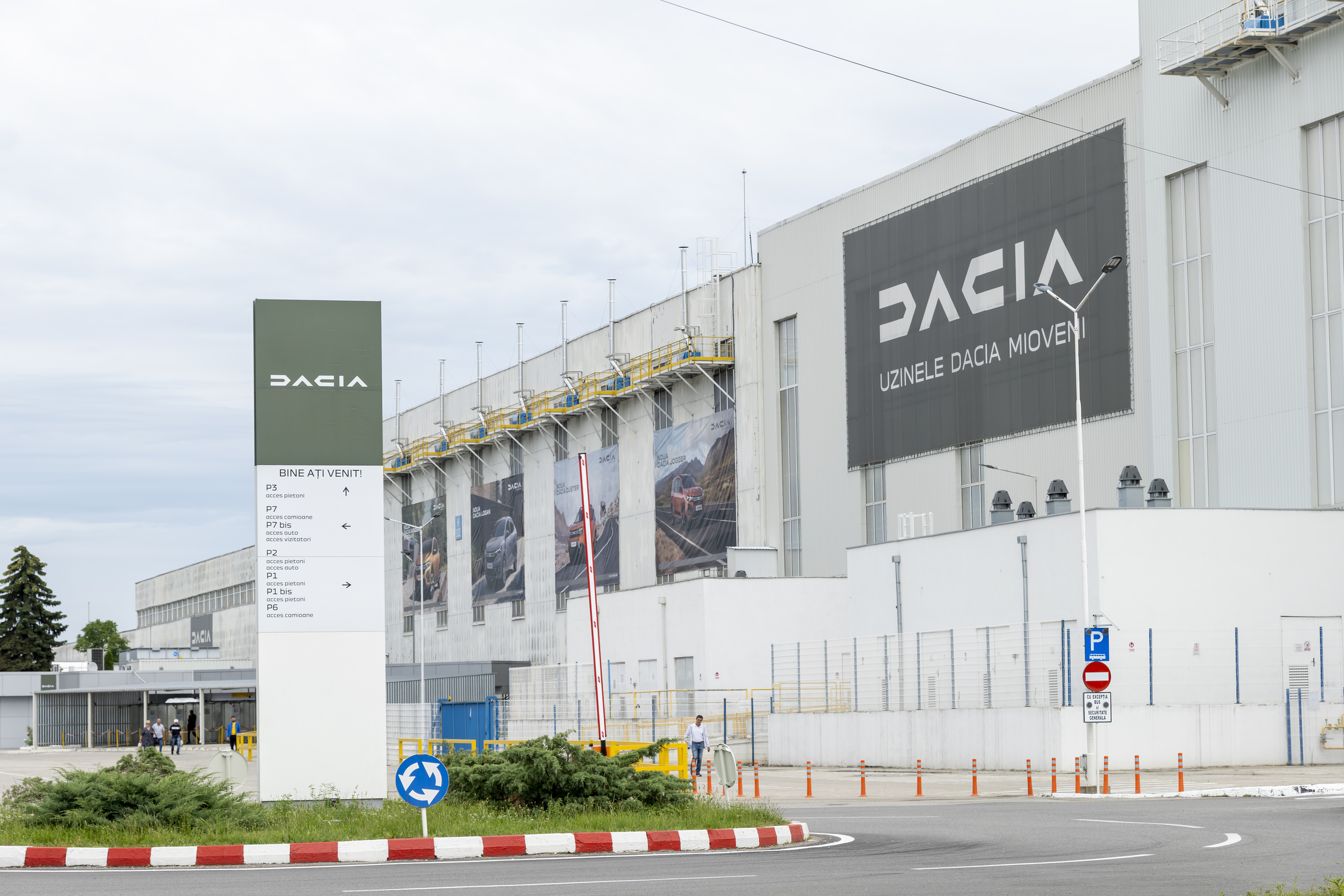 Dacia lansează un proiect fotovoltaic la Mioveni 