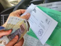 Prețurile RCA scad cu 10-20% în 2022 după criza City Insurance