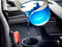 So einfach ist es, das Kühlmittel selbst zu wechseln.