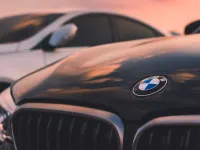 Zece fapte interesante despre BMW: Pionierat și inovație în industria auto