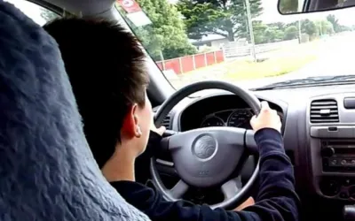 Proiect: Un minor poate conduce un vehicul dacă este acompaniat de un conducător auto cu o experiență de cel puțin 10 ani