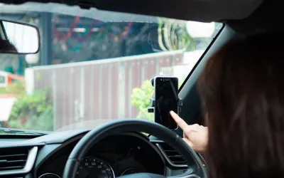Maximizarea siguranței și a confortului - Ghid pentru alegerea suportului de telefon auto