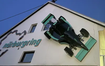 Senzații tari românești, a patra oprire: Adenau.