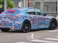Poze: Ferrari testează primul său EV la Maranello, surprins pe străzi cu evacuări false