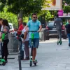 Modificări importante în Codul Rutier 2024: Reguli noi pentru bicicliști și utilizatorii de trotinete electrice