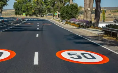 Cu câți kilometri pe oră pot depăși șoferii limita de viteză fără a risca o amendă??
