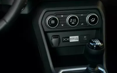 POZE: Dacia lanseaza Logan XX: un omagiu adus celor doua decenii de la vanzarea primei generatii Logan