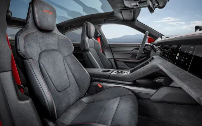 Alcantara: Das moderne Material, das die Innenräume von Autos revolutioniert