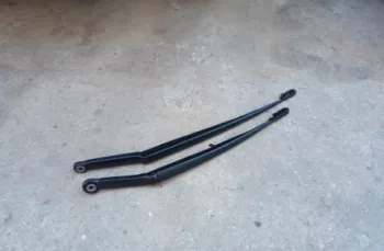 Brat stergator dreapta pentru BMW 318i E36 1994