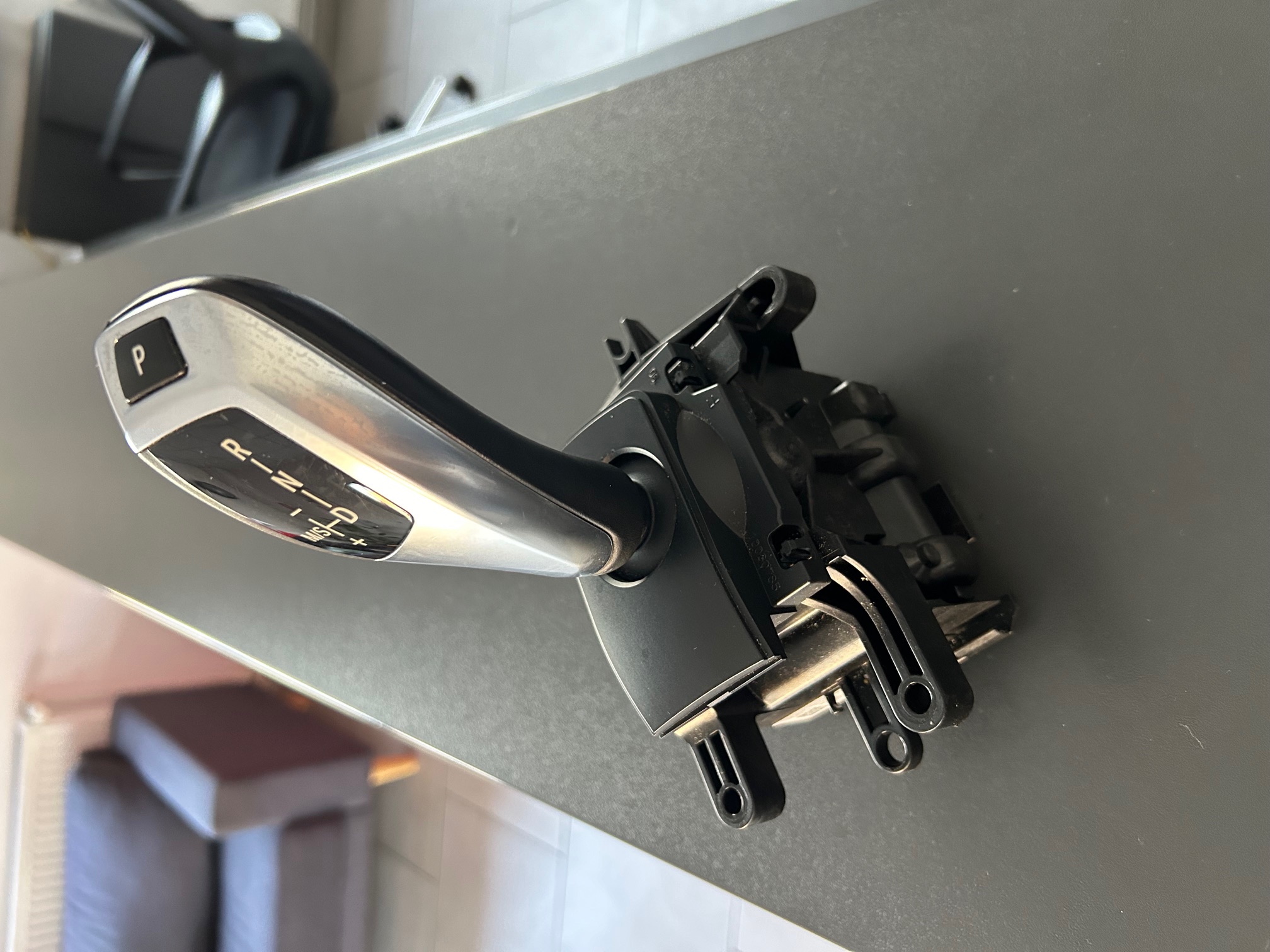 Schimbator viteze cutie automata BMW X3 F25 volan stanga, 9296904