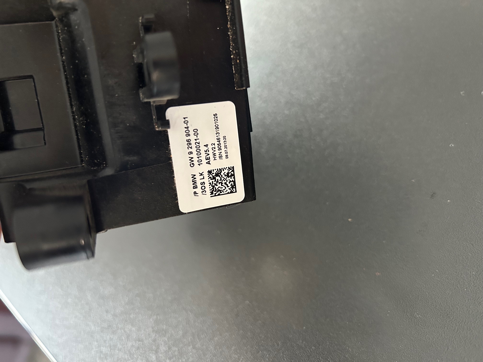 Schimbator viteze cutie automata BMW Seria 5 F07 F10 F11 volan stanga, 9296904