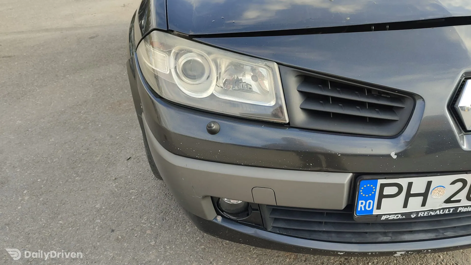 FAR  EUROPA DREAPTA XENON RENAULT MEGANE 2, EURO 3, 2006,1.9 DIESEL, 88 KW, 120 CP, COD MOTOR F9Q-B8