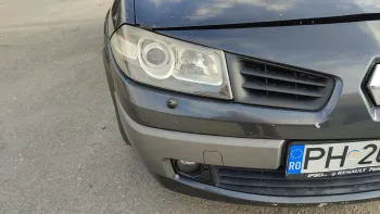 FAR  EUROPA DREAPTA XENON RENAULT MEGANE 2, EURO 3, 2006,1.9 DIESEL, 88 KW, 120 CP, COD MOTOR F9Q-B8