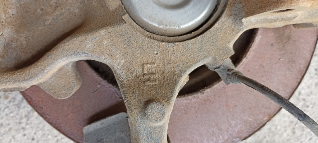 Fuzeta stanga fata Mercedes Sprinter W906 axa dubla