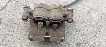 Etrier stanga fata Volkswagen Crafter axa dubla