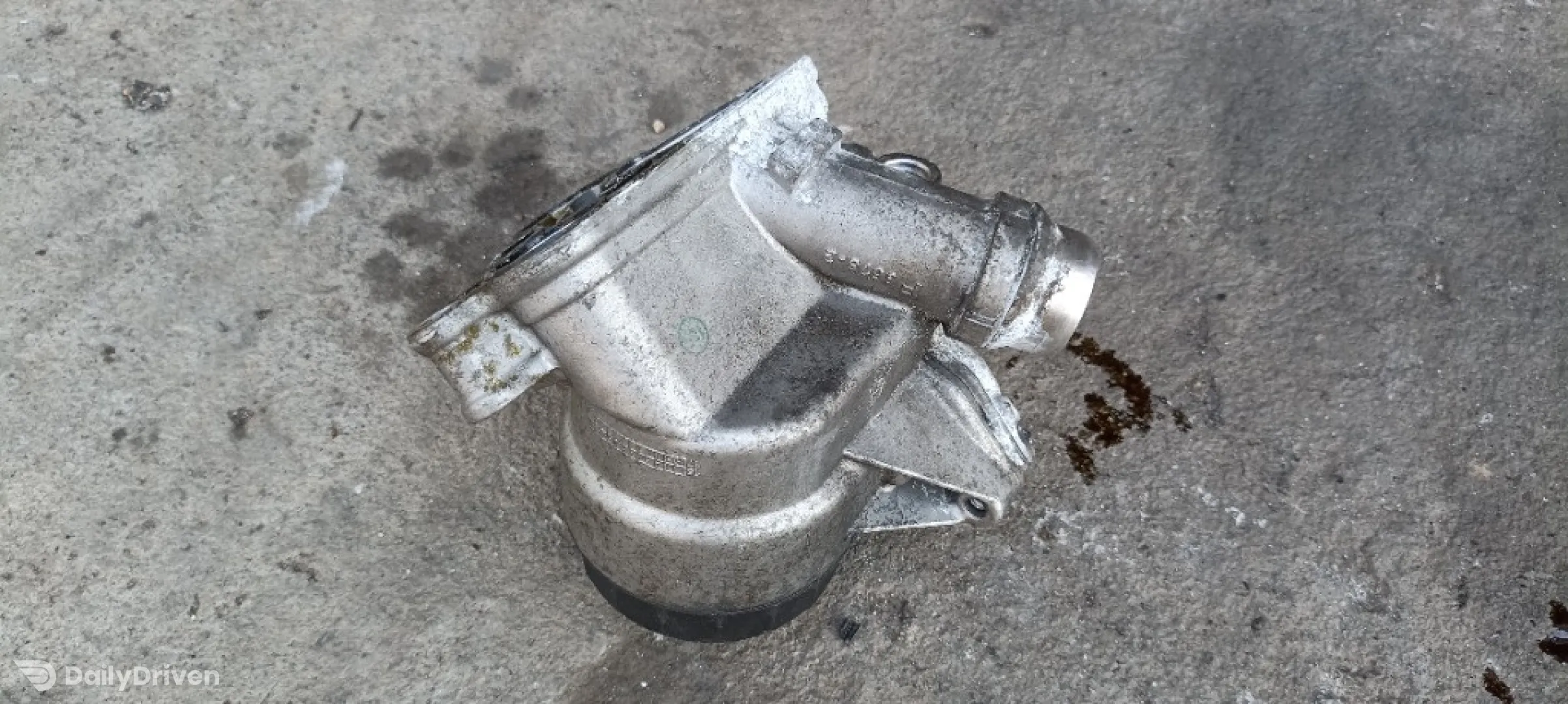 Carcasa filtru ulei BMW X1 E84 benzina, 7854048